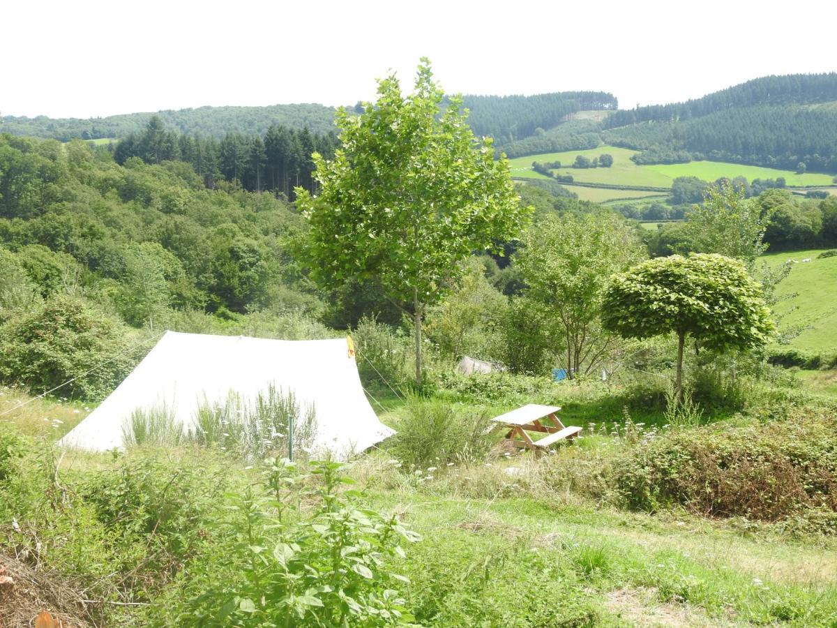 Camping La Foret Du Morvan Larochemillay Eksteriør billede